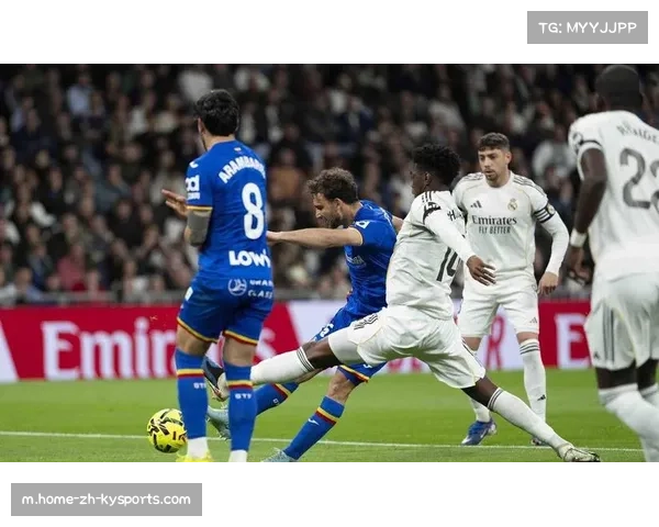 皇马落后巴萨四分争冠掉队 双线作战体能分配成难题